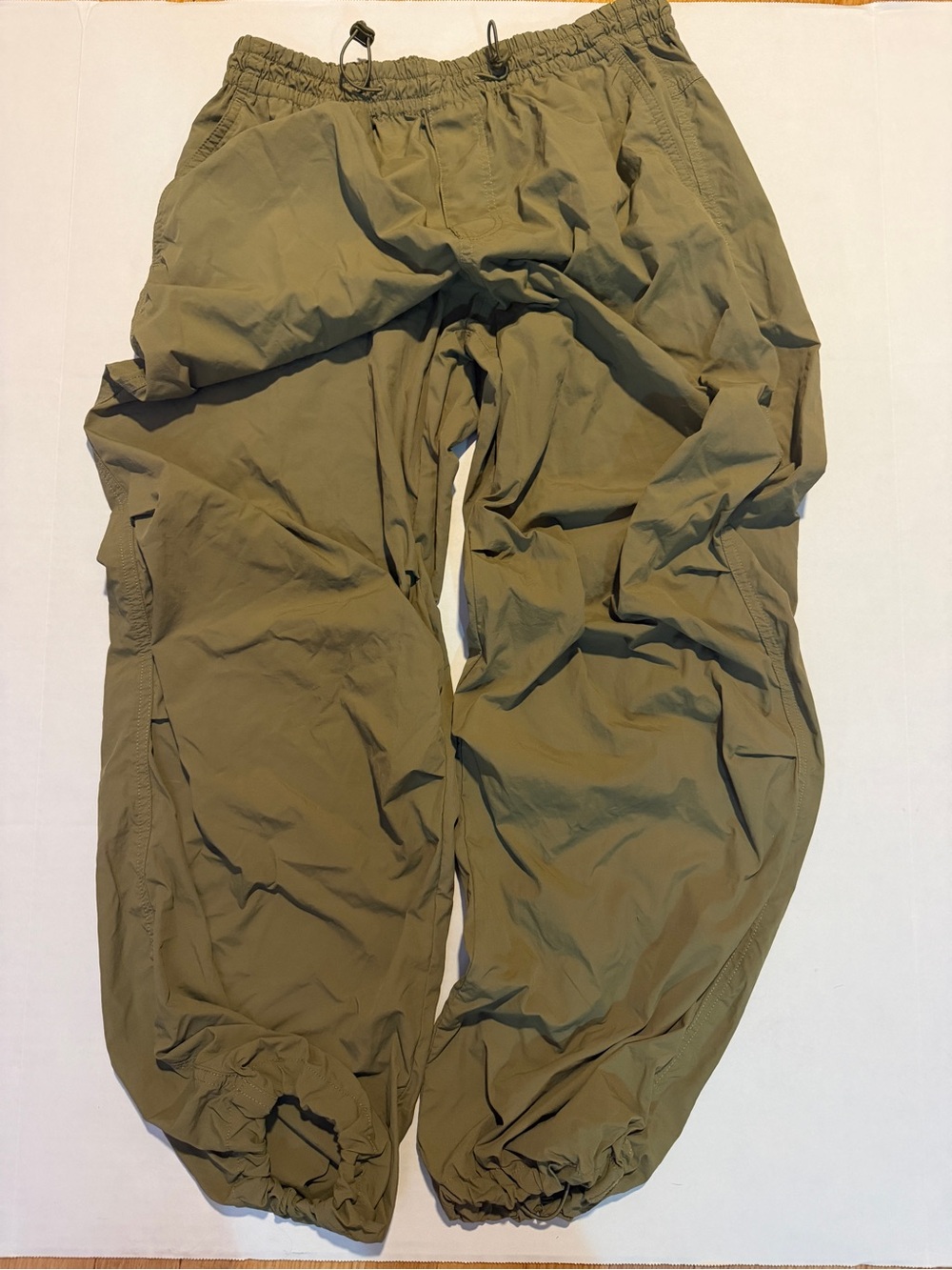Uniqlo Olive Green Cargo Jogger Pants